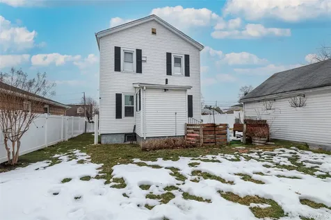 1060 Midland Street Uniondale NY 11553