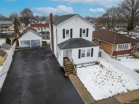 1060 Midland Street Uniondale NY 11553
