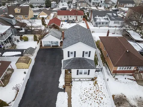 1060 Midland Street Uniondale NY 11553