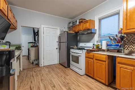 1060 Midland Street Uniondale NY 11553