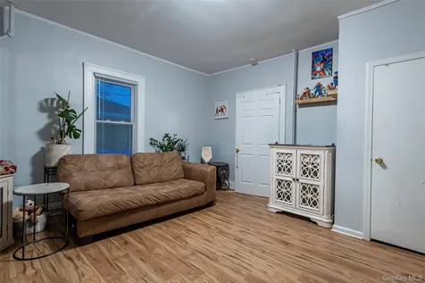 1060 Midland Street Uniondale NY 11553