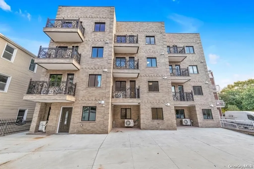 140-03 32nd Avenue Flushing NY 11354