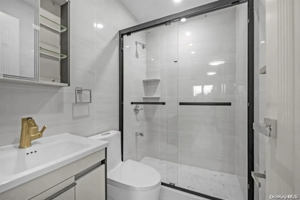 140-03 32nd Avenue Flushing NY 11354