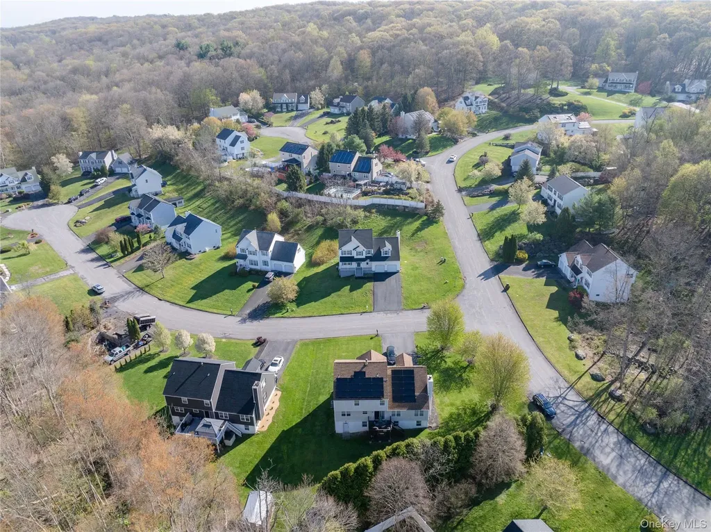 2 Shadowbrook Lane Newburgh NY 12550