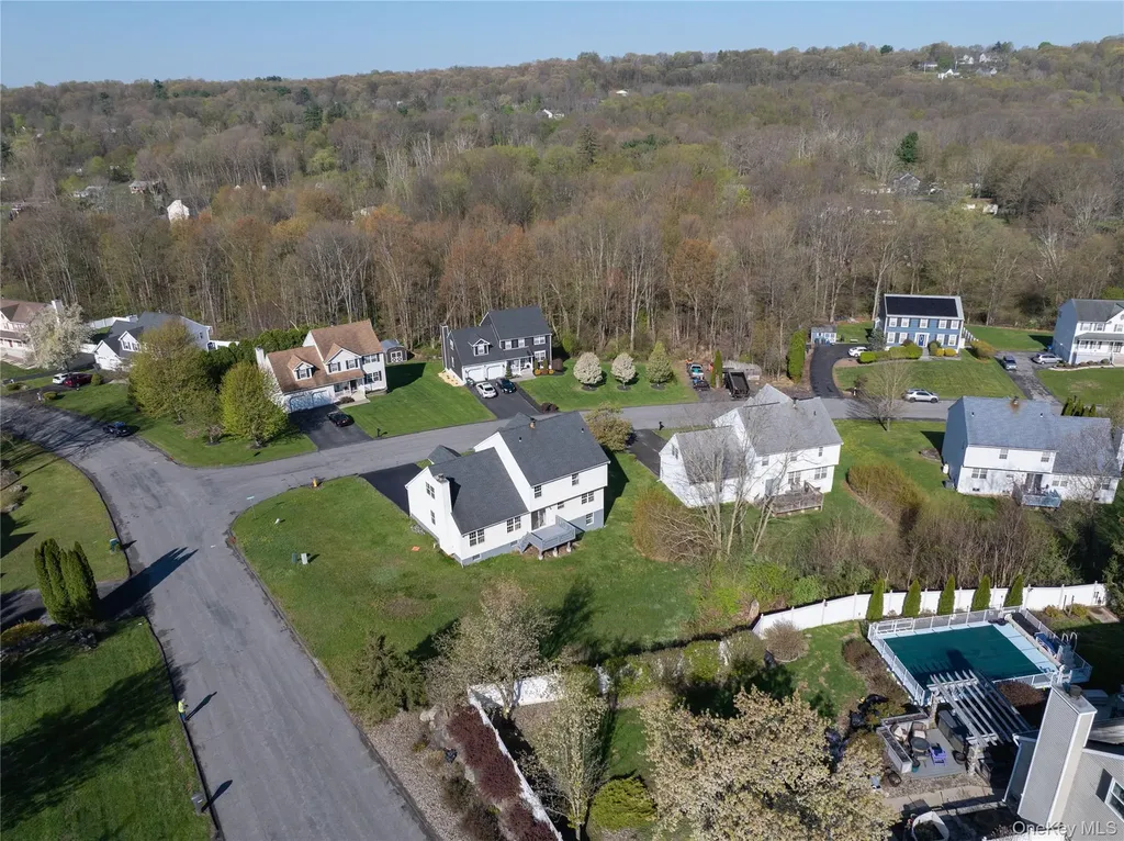 2 Shadowbrook Lane Newburgh NY 12550