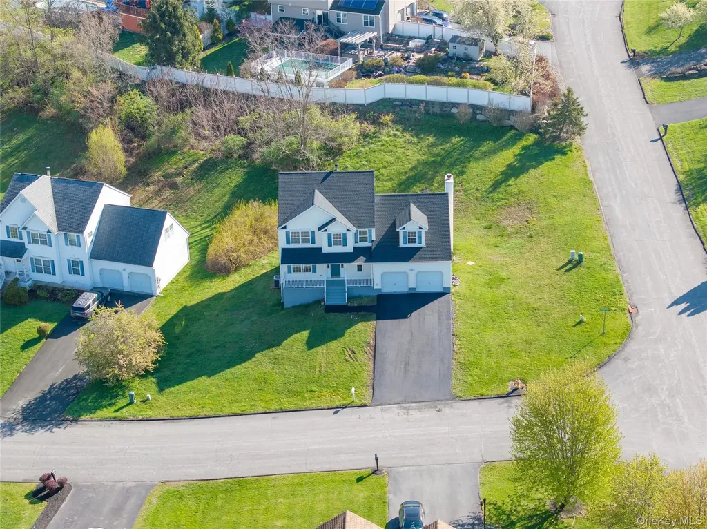 2 Shadowbrook Lane Newburgh NY 12550