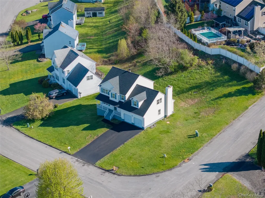 2 Shadowbrook Lane Newburgh NY 12550