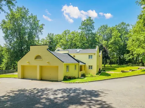 530 S Centre Island Road Centre Island NY 11771