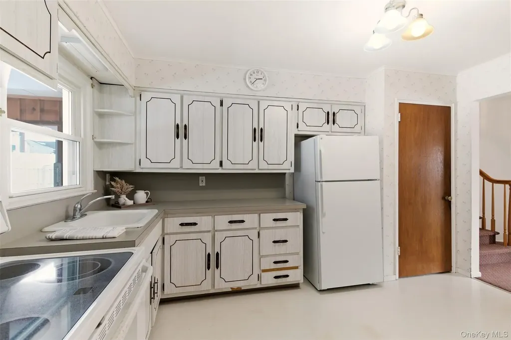 3 Bayberry Drive Plainview NY 11803