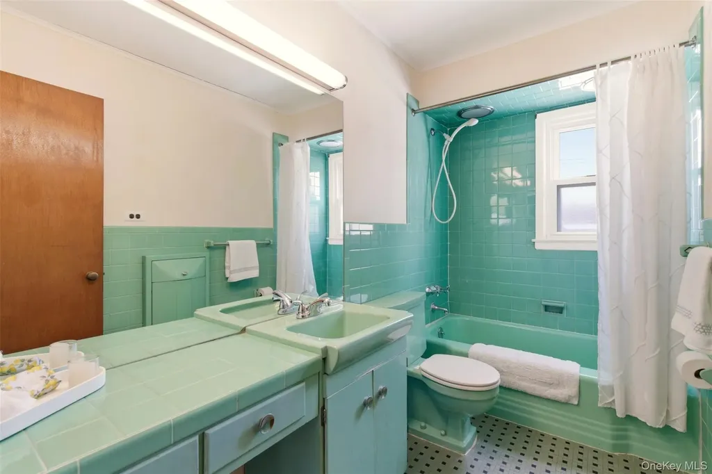 3 Bayberry Drive Plainview NY 11803