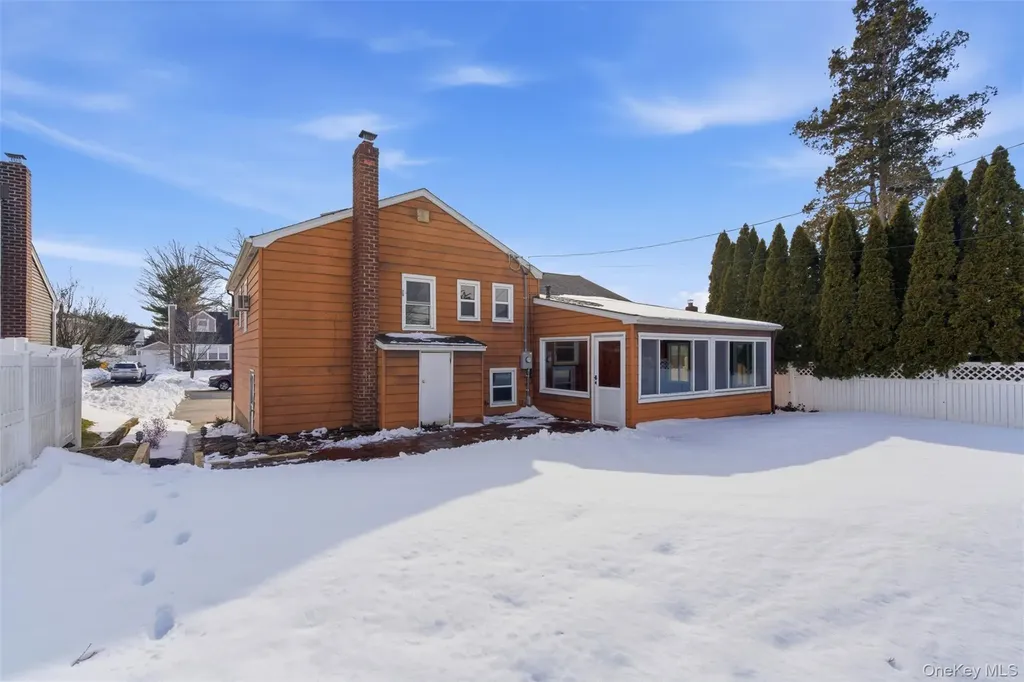 3 Bayberry Drive Plainview NY 11803