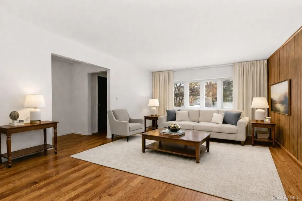 3 Bayberry Drive Plainview NY 11803