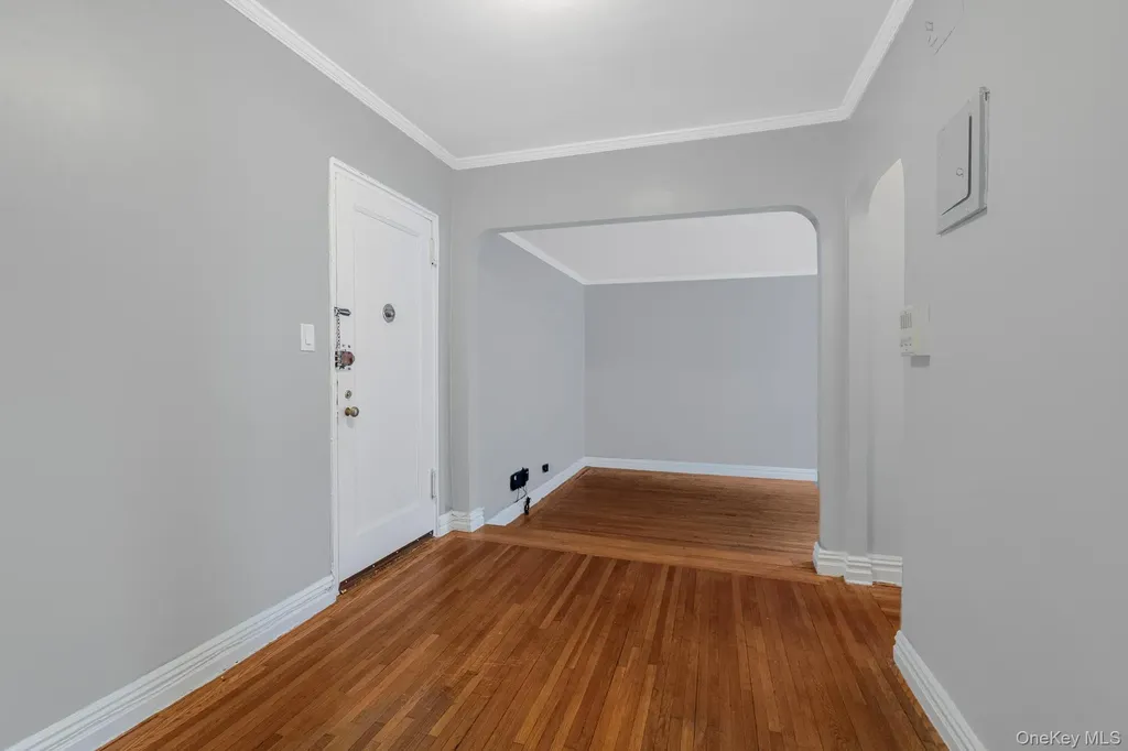 306 E Mosholu Parkway S Bronx NY 10458