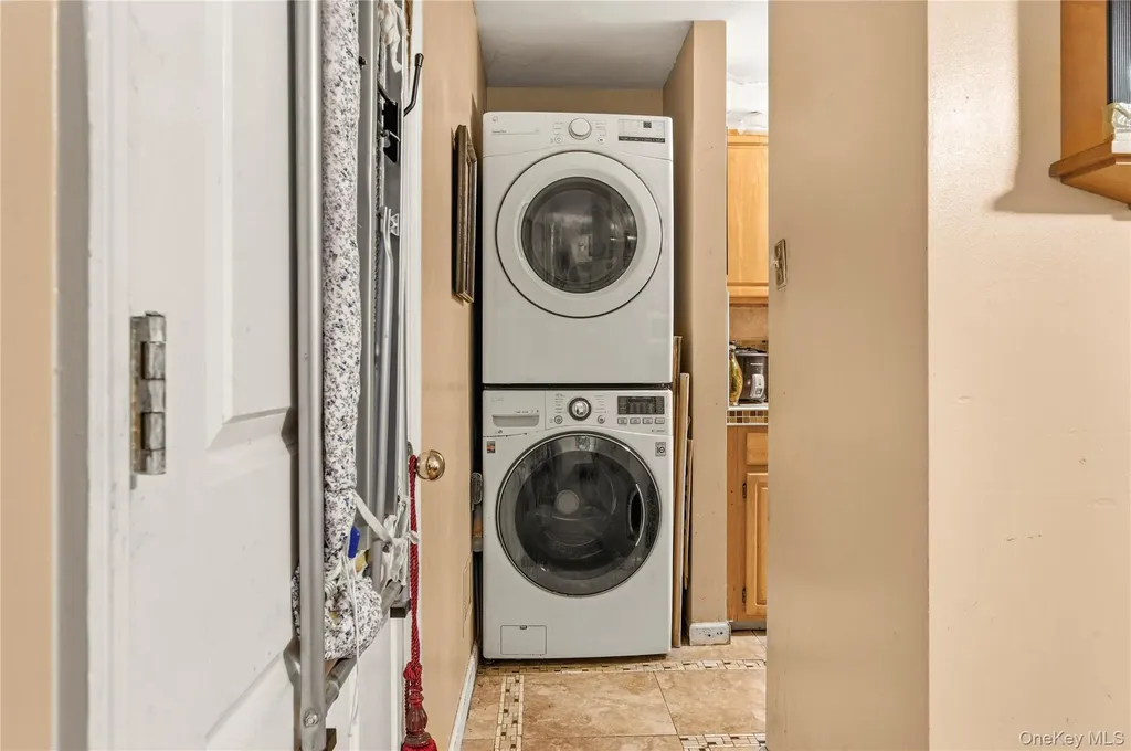 592 Beech Terrace Bronx NY 10454