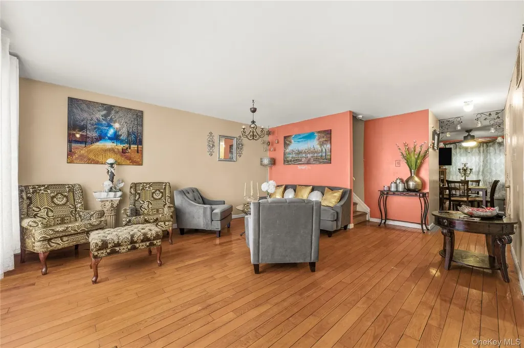592 Beech Terrace Bronx NY 10454