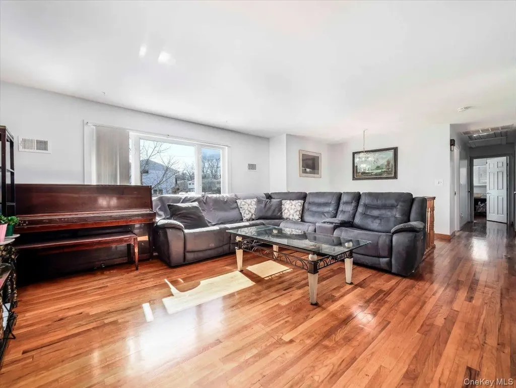 30 Govan Drive Stony Point NY 10980