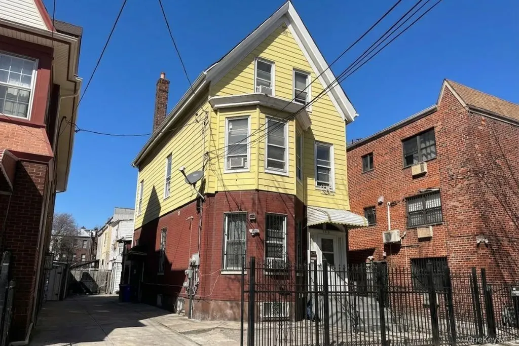 8315 Pettit Avenue Elmhurst NY 11373