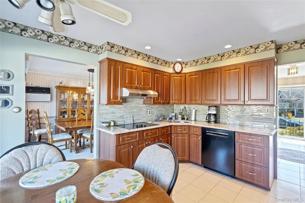 59 Cedar Street Massapequa NY 11758