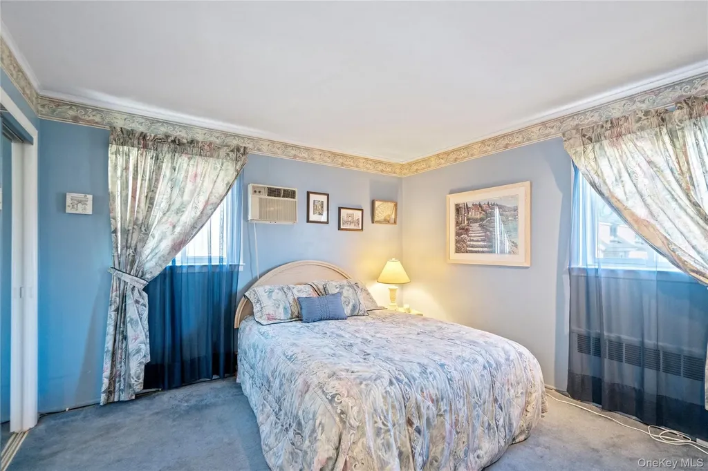59 Cedar Street Massapequa NY 11758