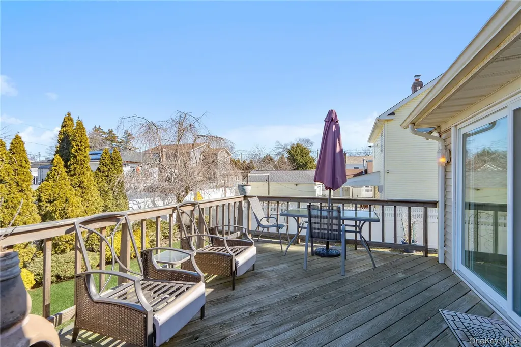 59 Cedar Street Massapequa NY 11758
