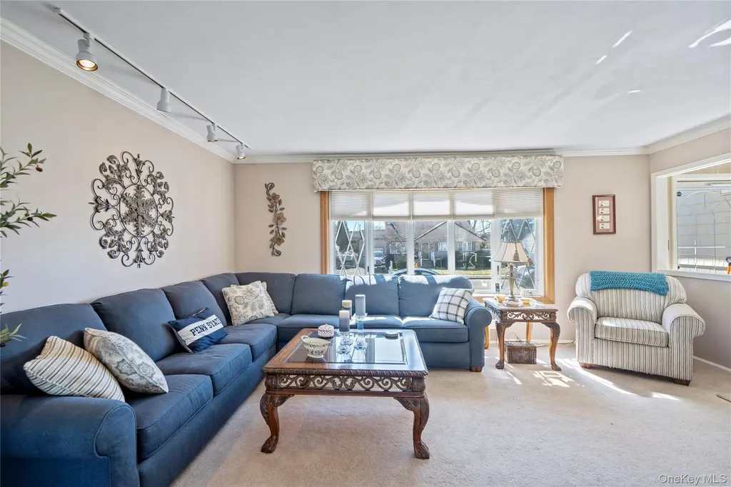 59 Cedar Street Massapequa NY 11758