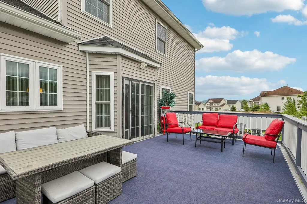3105 Betsy Ross Ridge New Windsor NY 12553