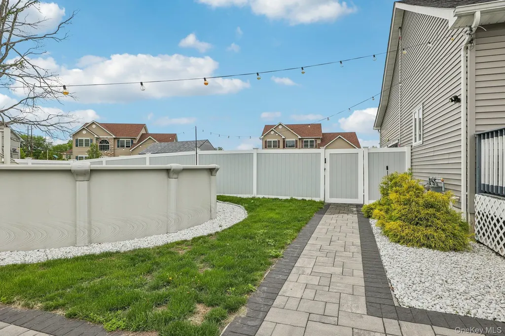 3105 Betsy Ross Ridge New Windsor NY 12553