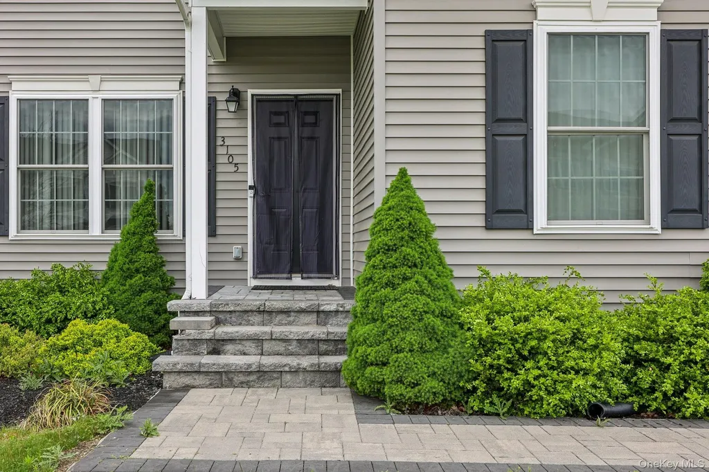 3105 Betsy Ross Ridge New Windsor NY 12553