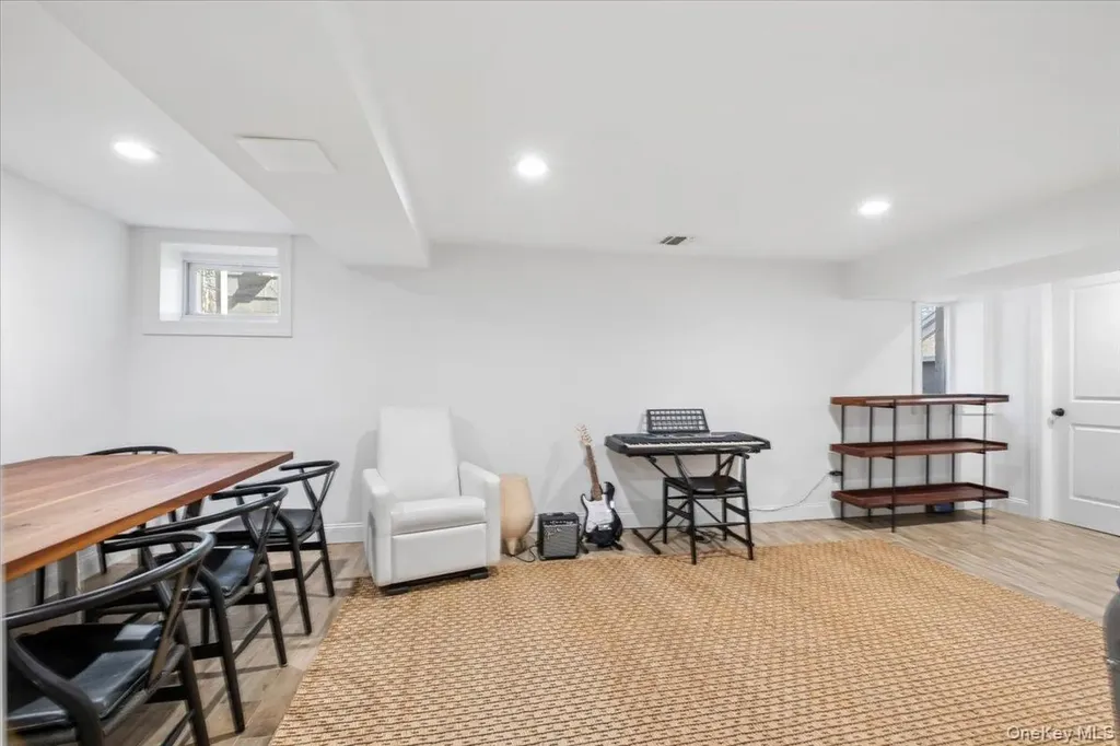73 Atherstone Road Scarsdale NY 10583