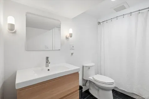 73 Atherstone Road Scarsdale NY 10583