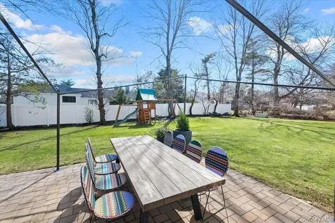 73 Atherstone Road Scarsdale NY 10583