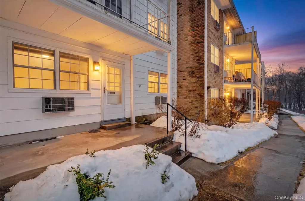 1840 Crompond Road Peekskill NY 10566