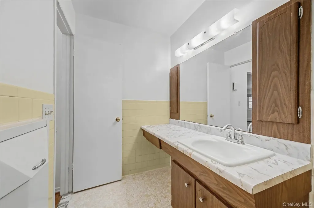 1840 Crompond Road Peekskill NY 10566