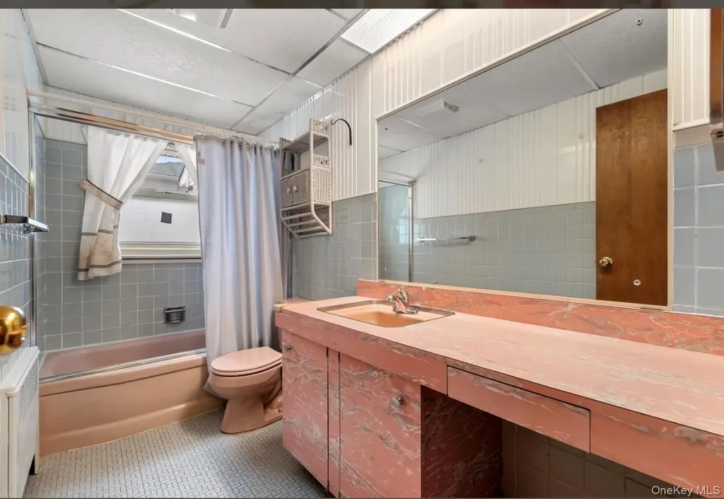 181 Sycamore Avenue Bethpage NY 11714