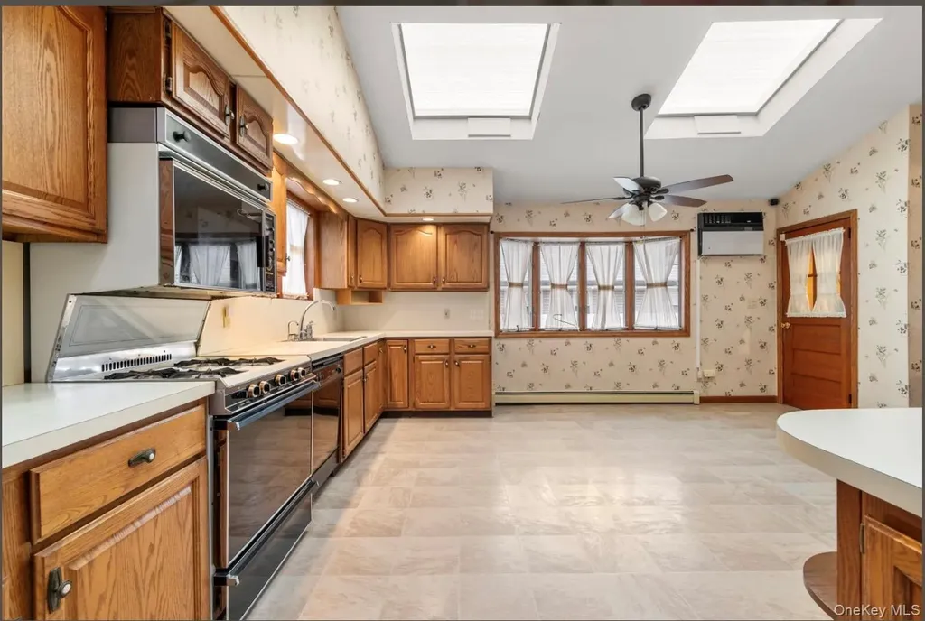 181 Sycamore Avenue Bethpage NY 11714