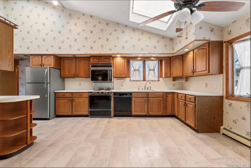 181 Sycamore Avenue Bethpage NY 11714