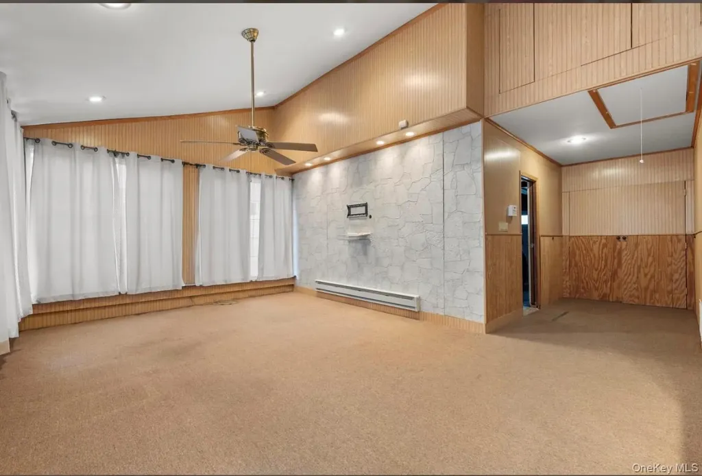 181 Sycamore Avenue Bethpage NY 11714