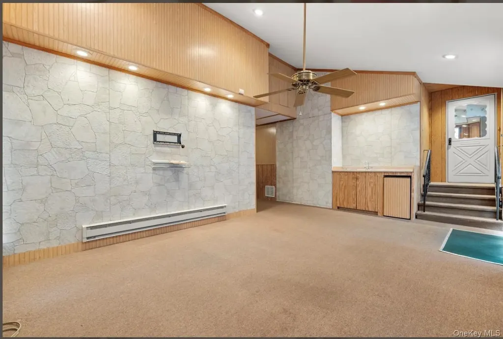 181 Sycamore Avenue Bethpage NY 11714