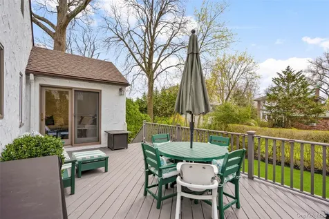 200 Larchmont Avenue Larchmont NY 10538