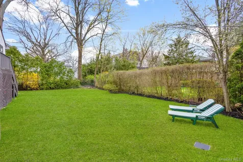 200 Larchmont Avenue Larchmont NY 10538