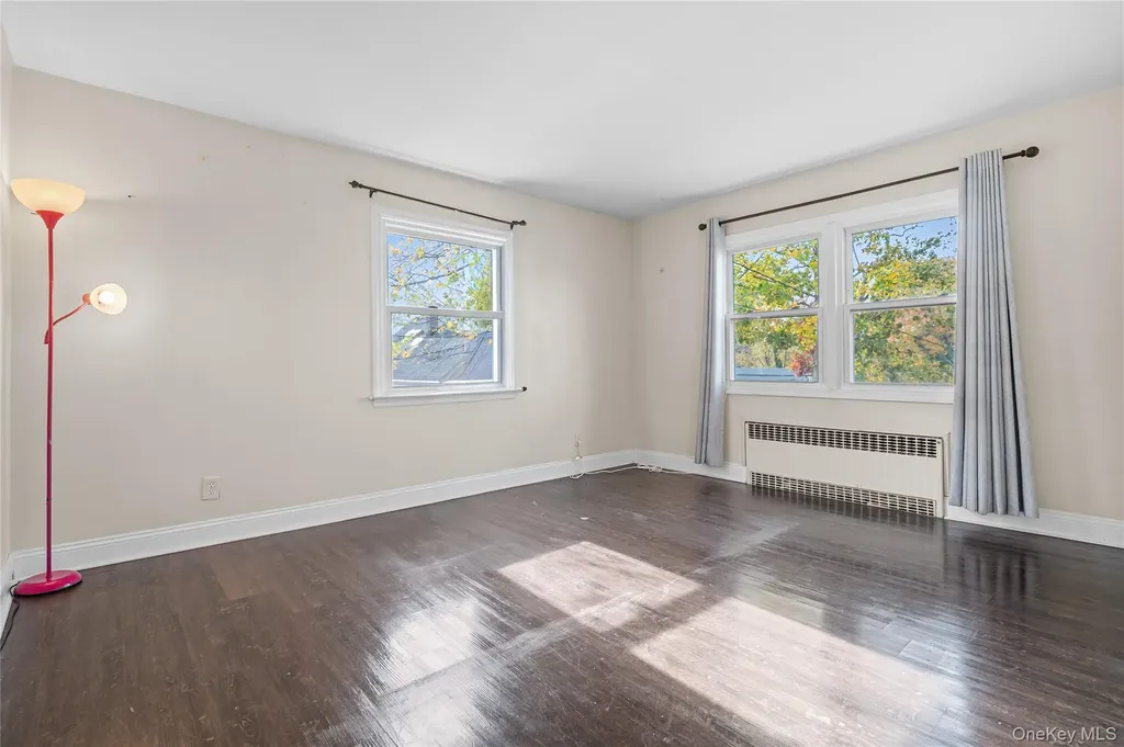 1043 Wilson Boulevard Central Islip NY 11722
