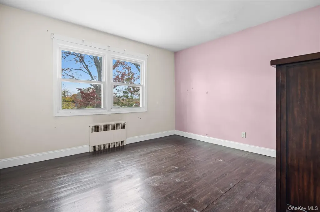 1043 Wilson Boulevard Central Islip NY 11722