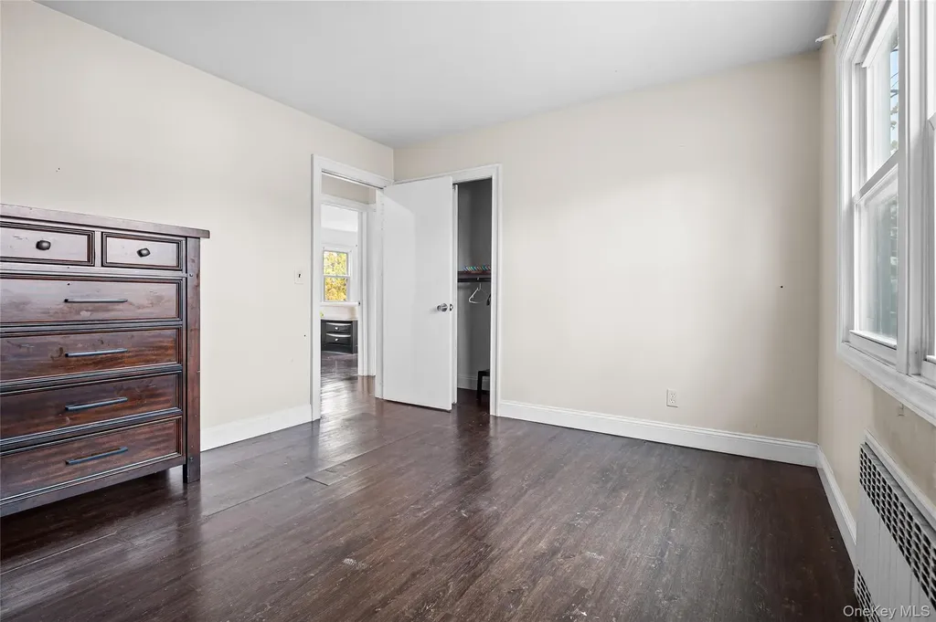 1043 Wilson Boulevard Central Islip NY 11722