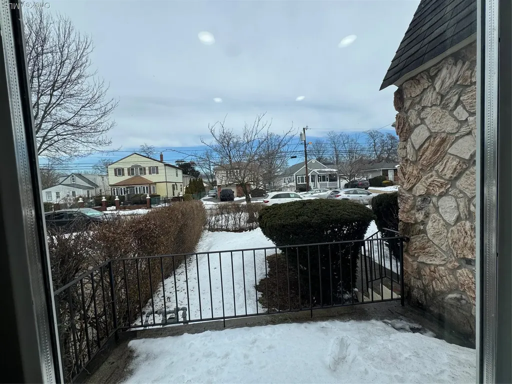 110 Woodside Avenue Freeport NY 11520