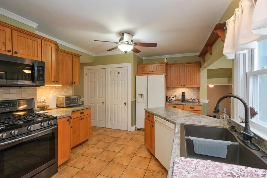 1611 Hyatt Avenue Peekskill NY 10566