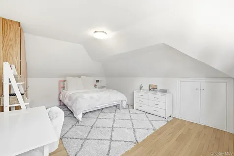 120 Brite Avenue Scarsdale NY 10583