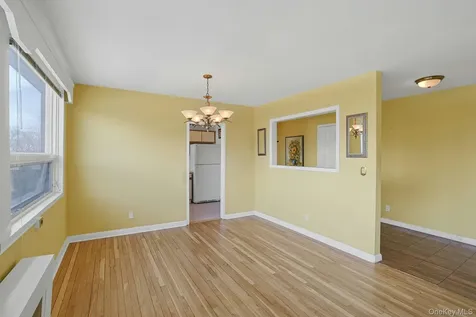 4 Channing Place Eastchester NY 10709