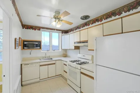 4 Channing Place Eastchester NY 10709