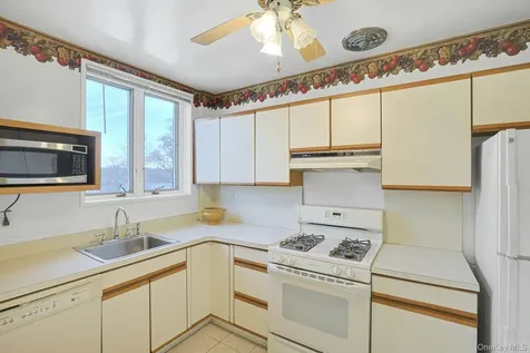 4 Channing Place Eastchester NY 10709