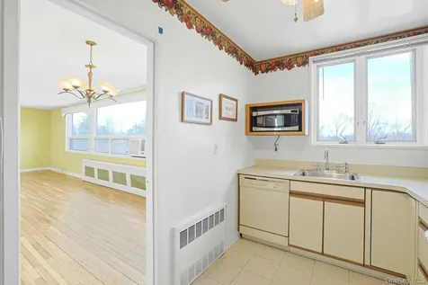 4 Channing Place Eastchester NY 10709